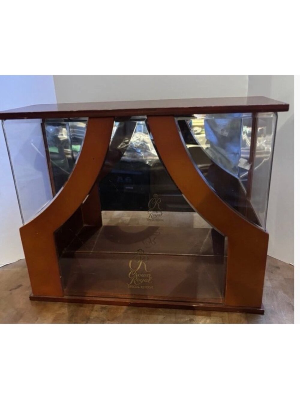 Crown Royal Ltd Special Reserve Wooden Acrylic Mirrored Display Case /Lid